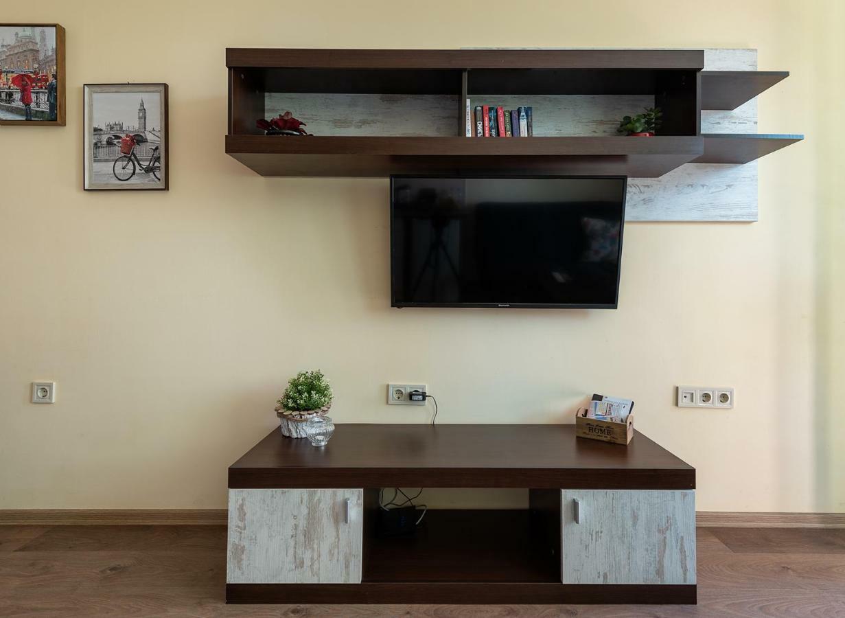 Apartment Riverside With Free Parking
